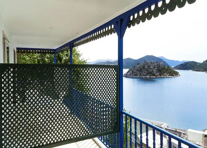 Ξενοδοχείο Lemon Garden Boutique 3*