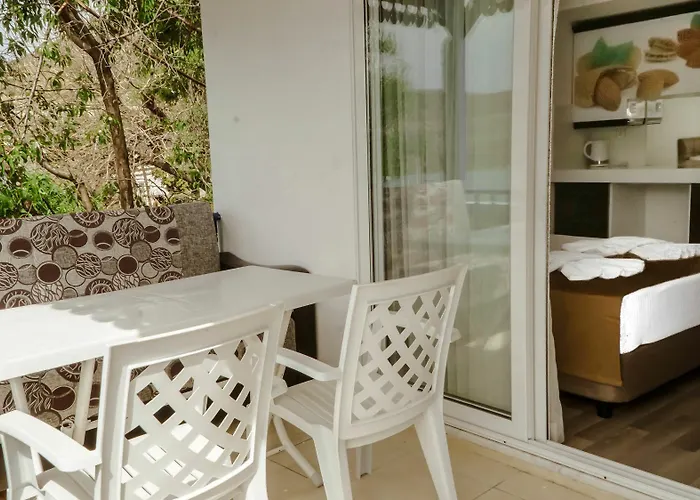 Lemon Garden Boutique Ξενοδοχείο 3*