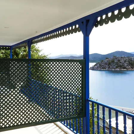 Lemon Garden Boutique 3*