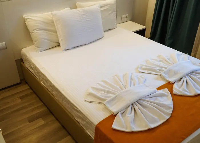 Lemon Garden Boutique 3*